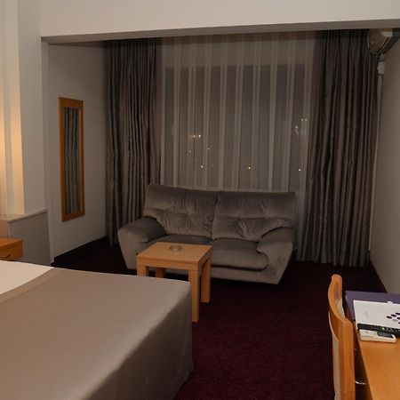 Hande Hotel Mustafakemalpasa Экстерьер фото