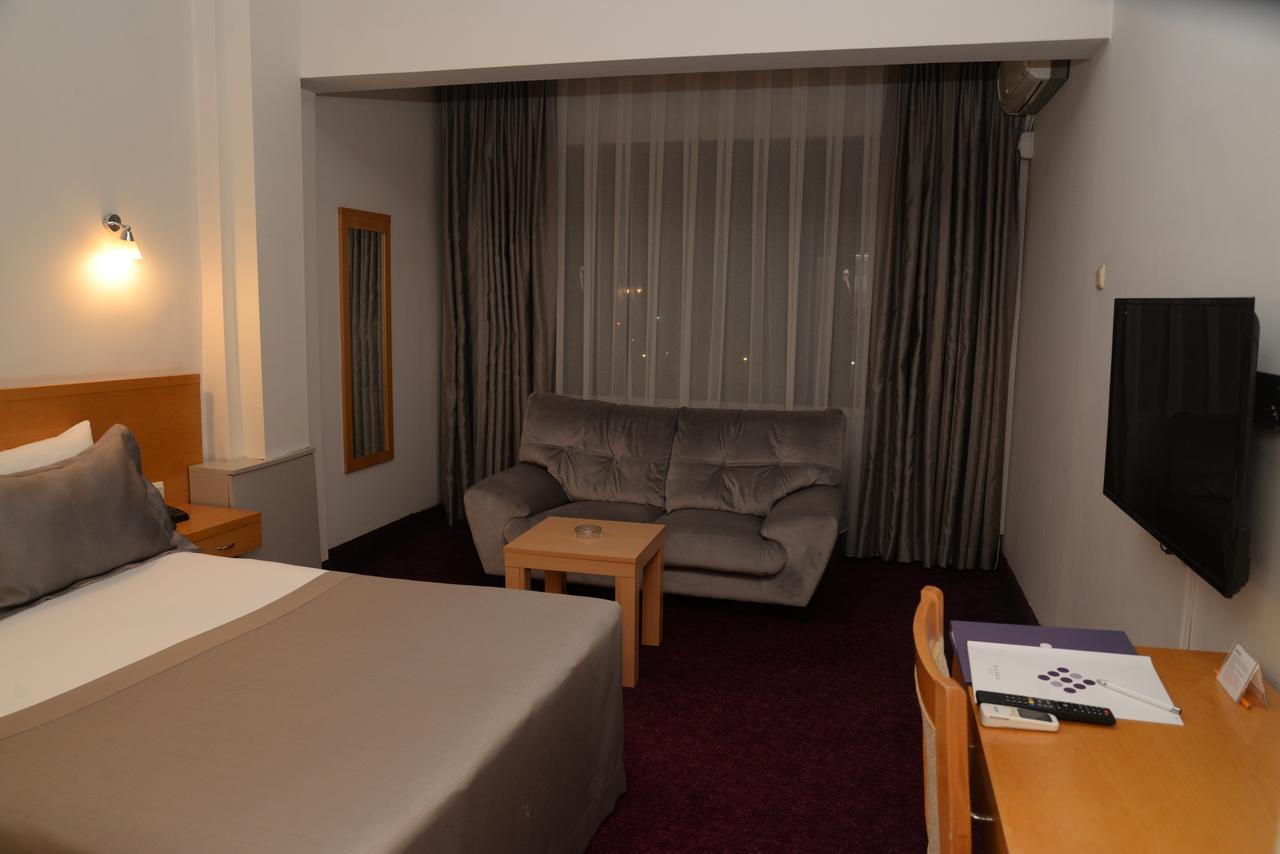 Hande Hotel Mustafakemalpasa Экстерьер фото